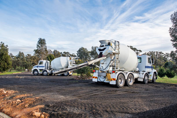 Best Driveways & Floors  in Santa Paula, CA